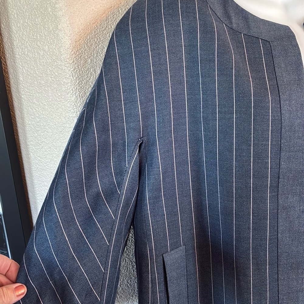 TOMMY HILFIGER boxy denim jacket with pinstripes, light-weight. 10 EUC - Picture 5 of 15